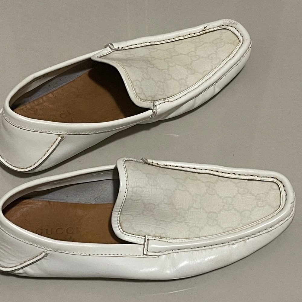 Gucci White Loafers Sleek Slip-Ons